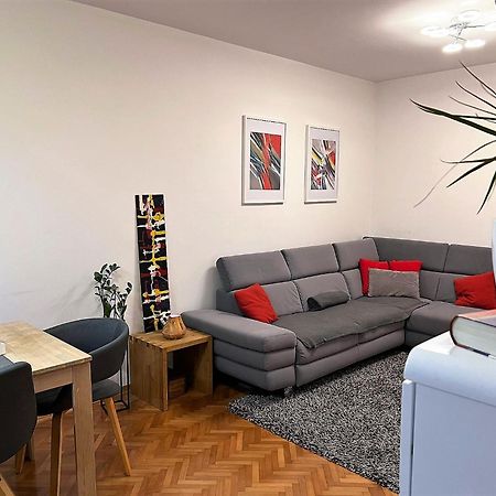 Mm Split Apartment - 5 Min By Car To The Beach & City Center - Free Public Parking Экстерьер фото