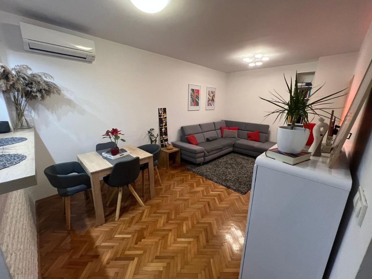 Mm Split Apartment - 5 Min By Car To The Beach & City Center - Free Public Parking Экстерьер фото